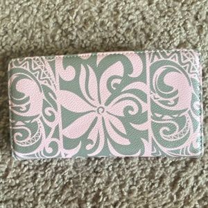 Happy Wahine wallet pink and gray